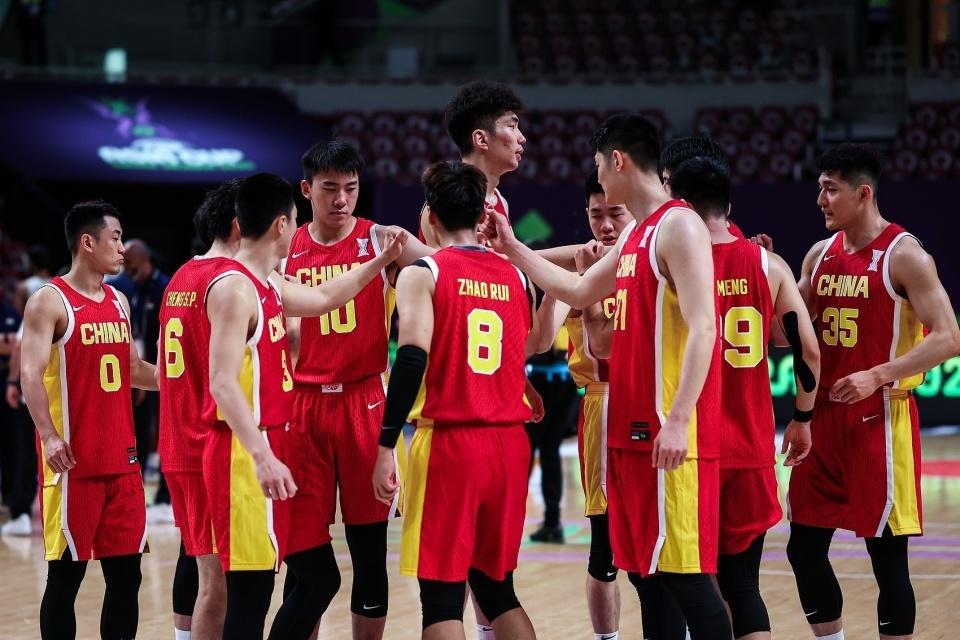 wellbet官方网站-中国男篮为啥被没归化的韩国打花2场？球迷：因为有周琦和张公子